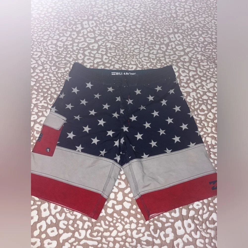 BillaBong platinum pump USA print swim trunks